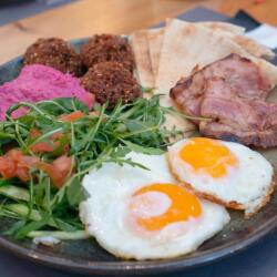 Salut Bar And Grill Breakfast